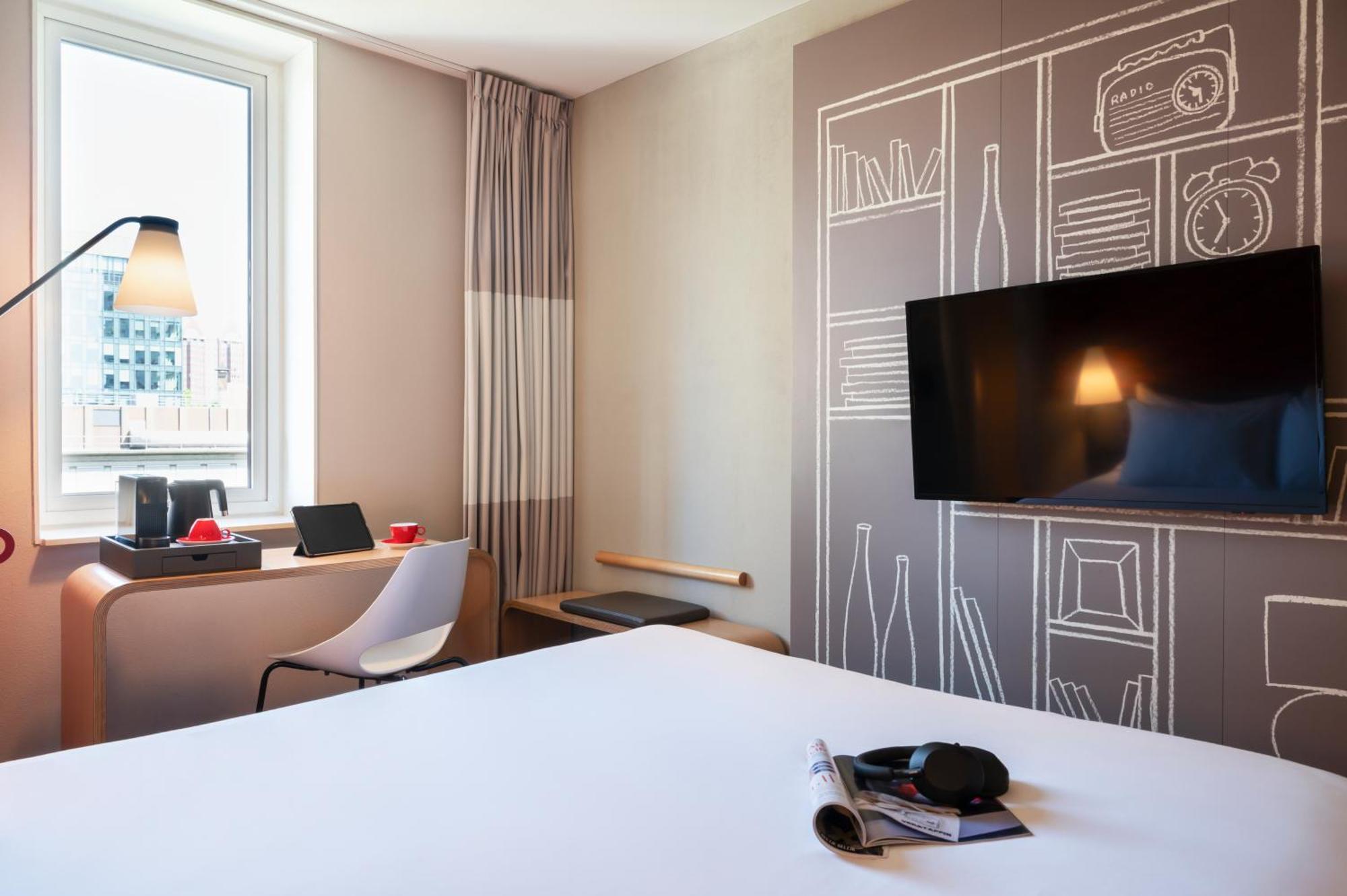 Ibis Centre 3*